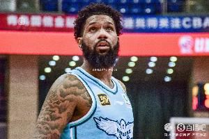 媒体人：山东敲定克里斯&鲍威尔后 第3外援倾向于内线&或是新人